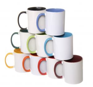 Farbige Tassen mit Fotodruck